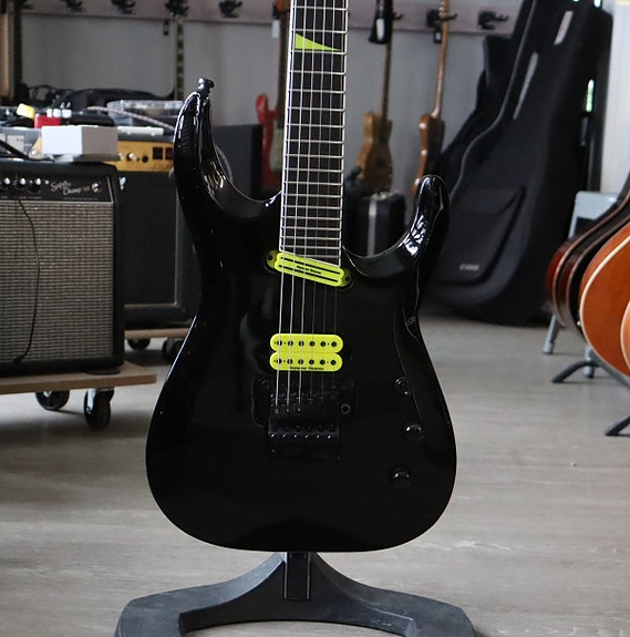 Jackson Concept Series SL27 EX Soloist 2024 sähkökitara + laukku