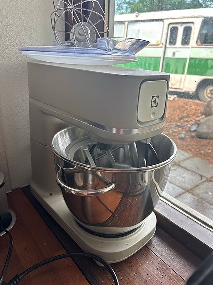 Electrolux yleiskone 2 kulholla