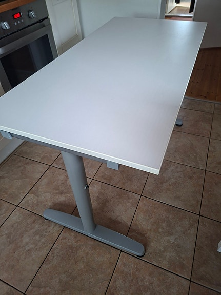 Työpöytä 120 x 60