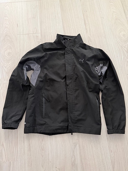PUMA Golf - Gore-Tex-takki koko M/L (lähempänä L) musta-harmaa