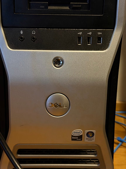 Dell Precision T7400 "hirviö" pöytäkone palvelin