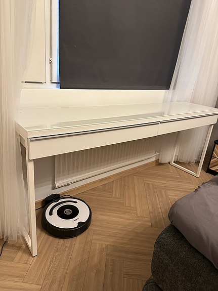 Ikea Bestå Burs työpöytä
