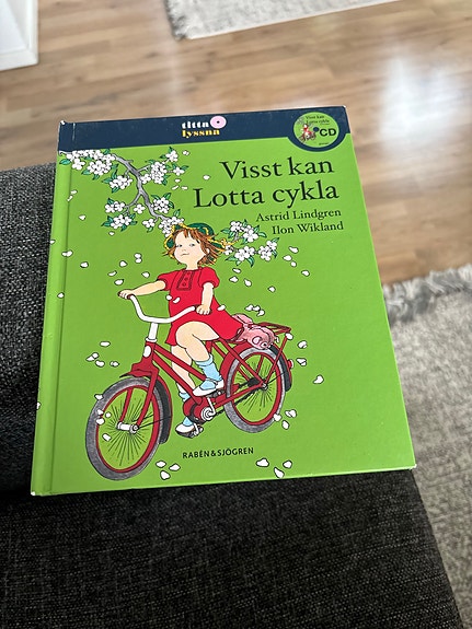 Astrid Lindgren Visst kan Lotta cykla lastenkirja
