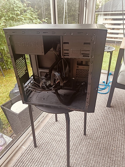 Matx kotelo + 450w be quiet virtalähde