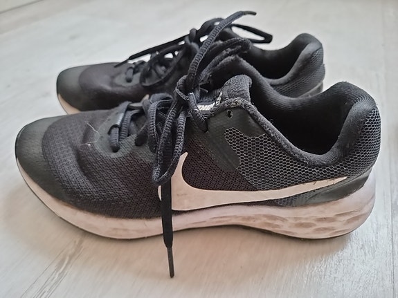 nike tennarit 36