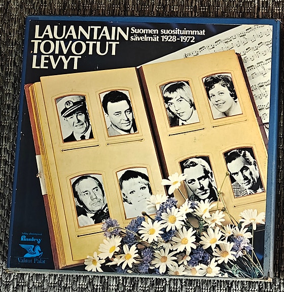 LP-levykokoelma suomalaista musiikkia
