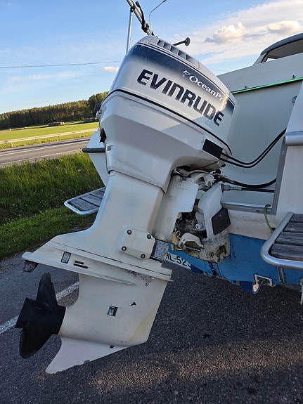 Evinrude perämoottori 90hv