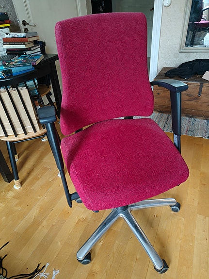 Martelan toimistotuoli, viininpunainen