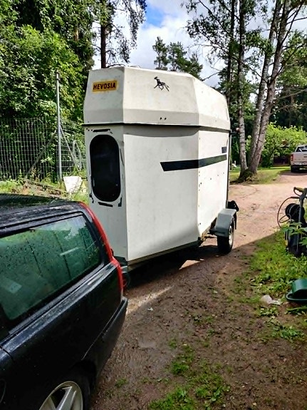 2 hevosen koppi