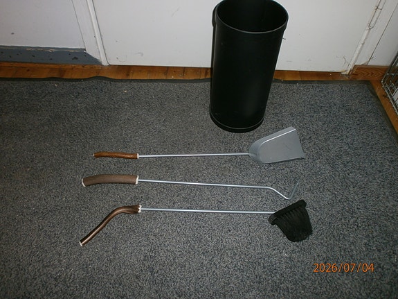 Product image 1 of 2