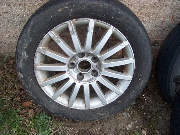 Audi alumiinivanne 16 tuumaa