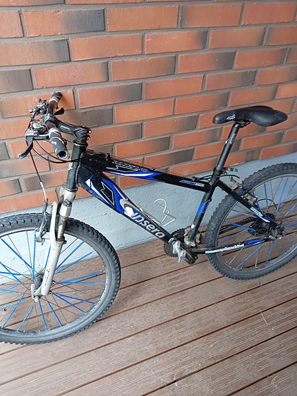 Insera maastopyörä 26" S miehille musta/sininen