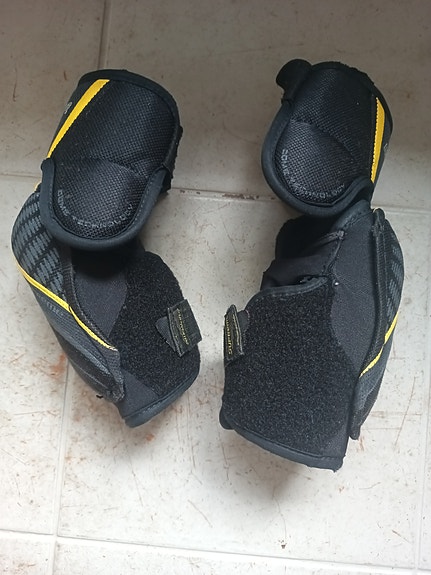 Bauer Supreme One Elite jääkiekkokyynärsuojat YOUTH Large