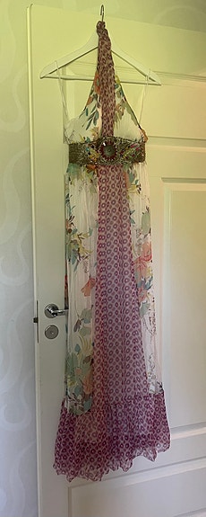 Halterneck mekko