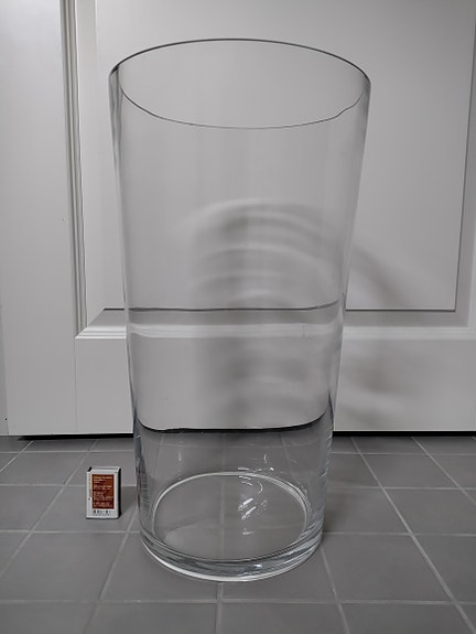 IKEA iso lasimaljakko