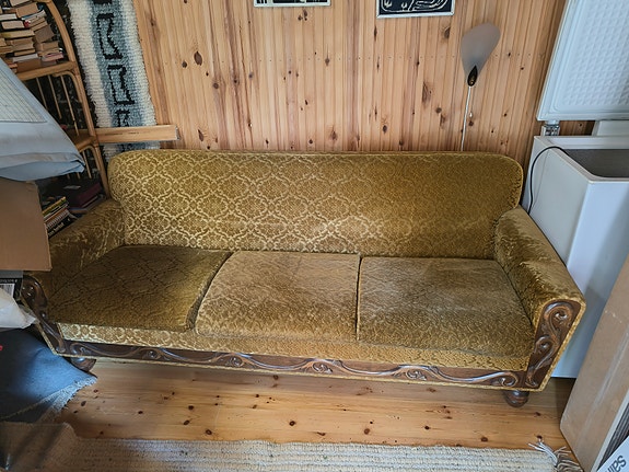 sohva ja 2 nojatuolia