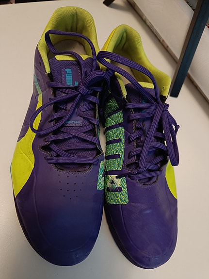 Upeat Puma Asics vapaa-ajan kengät kokoa 46 (30cm)