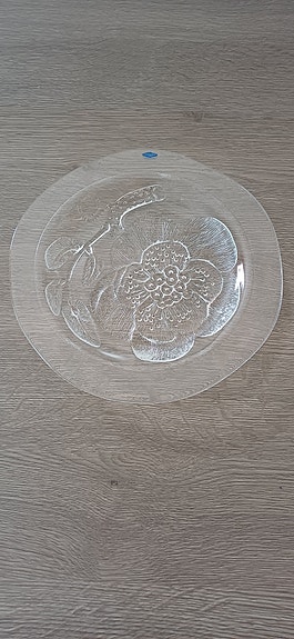 Nuutajärven Pioni tarjoilulautanen