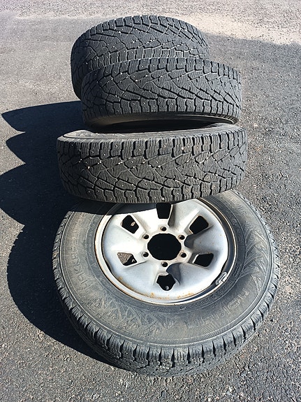 Hilux/Hiace nastarenkaat