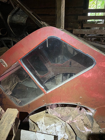 Massey Ferguson traktorin hytti / ohjaamo