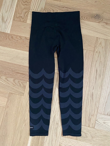 Adidas x Marimekko trikoot