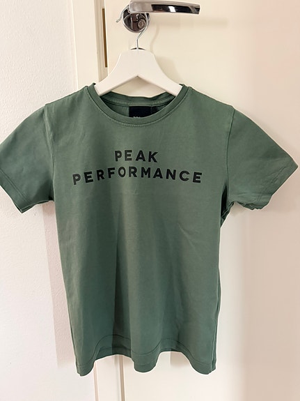 Peak Perfomance T-paita,140