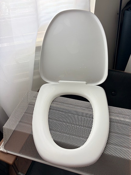 Valkoinen Ido Aniara wc-istuinkansi