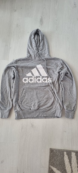 Adidaksen huppari
