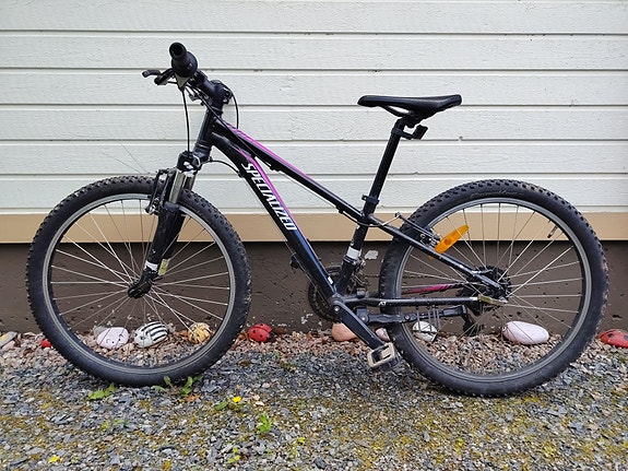 Specialized HOTROCK lasten maastopyörä 24"