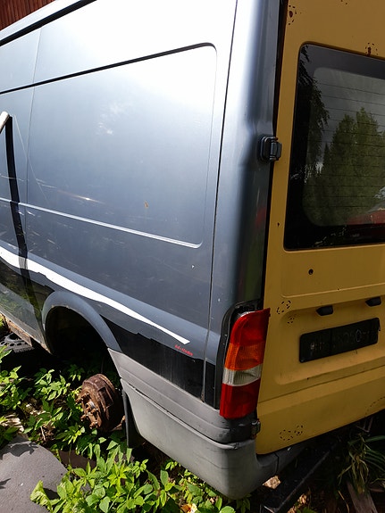 Ford Transit 02-07  2.0 D manual osia