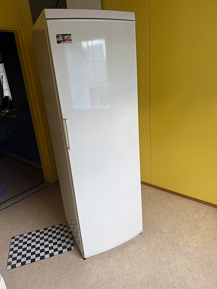 Electrolux jääkaappi valkoinen