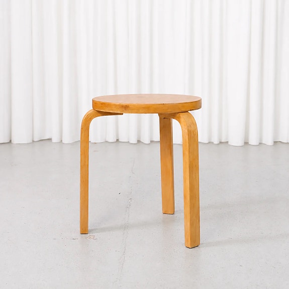 Artek 60 jakkara, 1950-luku