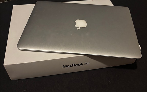 Apple MacBook Air kannettava tietokone 13" hopea