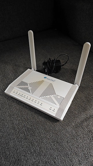 TeleWell TW-EAV510AC modeemi/reititin