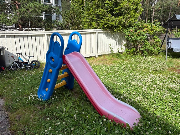 Lasten liukumäki, hyvässä käytetyssä kunnossa