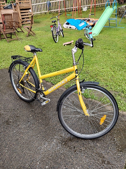 Nishiki polkupyörä 26" keltainen