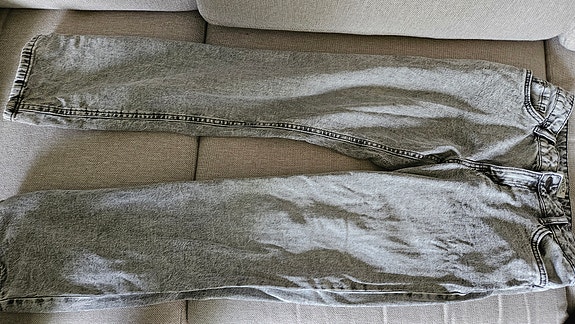 Farkut, treenitakki, collegehousut ja legginsit 152 setti