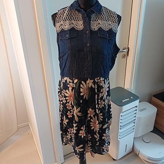 Desigual kaunis tunikka/mekko l/xl.