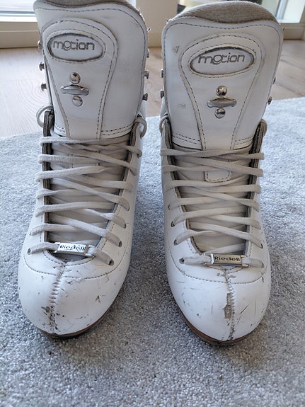 Riedell Motion 2 M