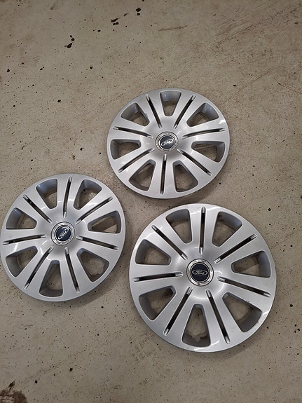Ford pölykapselit 3kpl 16"