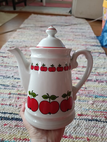 Winterling Bavaria retro omenakuvioinen teepannu