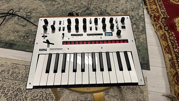 Korg Monologue syntetisaattori