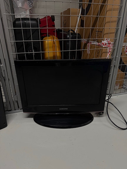 Samsung 22" televisio