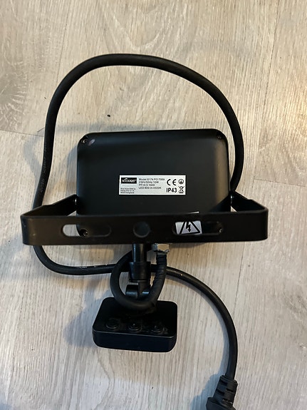 Nordlight LED-ulkovalaisin liiketunnistimella