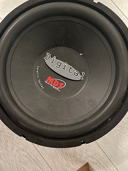 MDQ Digital subwoofer 12 tuumainen