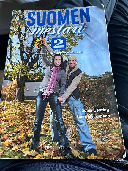 Suomen mestari 2 suomen kielen oppikirja
