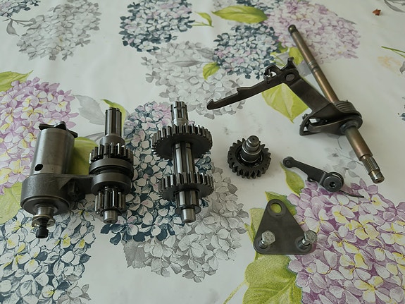 110cc puoliautomaatti vaihteisto.