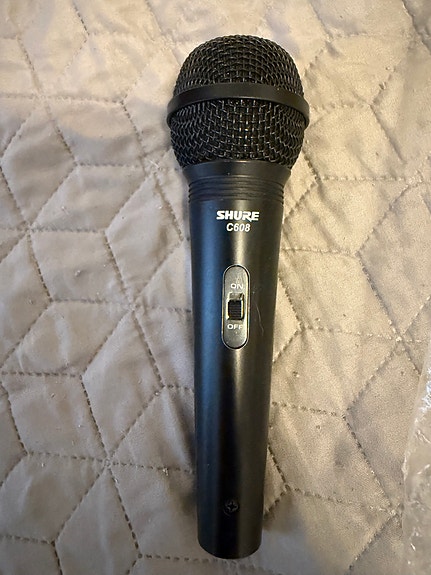 Shure C606 dynaaminen mikrofoni XLR-kaapelilla