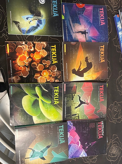 Tekijä lukion matikan kirjoja