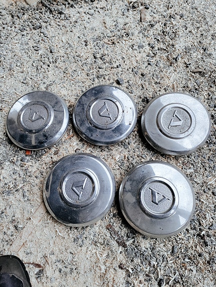 Volvo vanteiden keskiöt kromi 16 cm halk